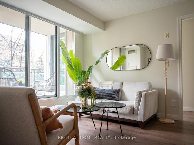 315 - 205 The Donway W, Condo with 2 bedrooms, 2 bathrooms and 1 parking in Toronto ON | Image 23