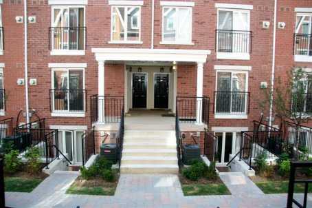 th924 - 16 Laidlaw St, Townhouse with 2 bedrooms, 1 bathrooms and 1 parking in Toronto ON | Image 1