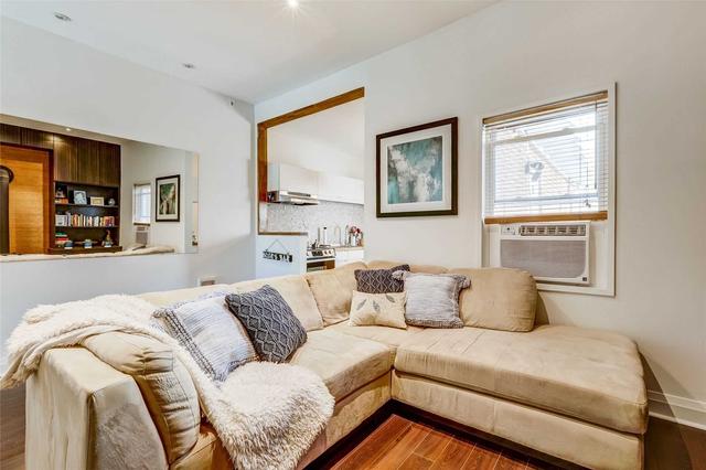 16 Crocker Ave, House semidetached with 1 bedrooms, 2 bathrooms and 0 parking in Toronto ON | Image 29