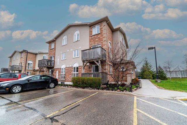 5 - 13 Cheltenham Rd, Condo with 0 bedrooms, 2 bathrooms and 1 parking in Barrie ON | Image 3