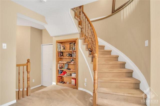 3 Kincardine Drive, Townhouse with 3 bedrooms, 2 bathrooms and 3 parking in Ottawa ON | Image 19
