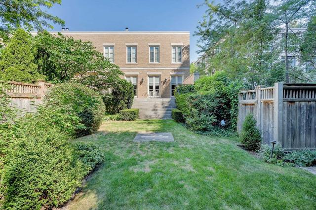 23 Heath St W, House attached with 3 bedrooms, 5 bathrooms and 2 parking in Toronto ON | Image 9