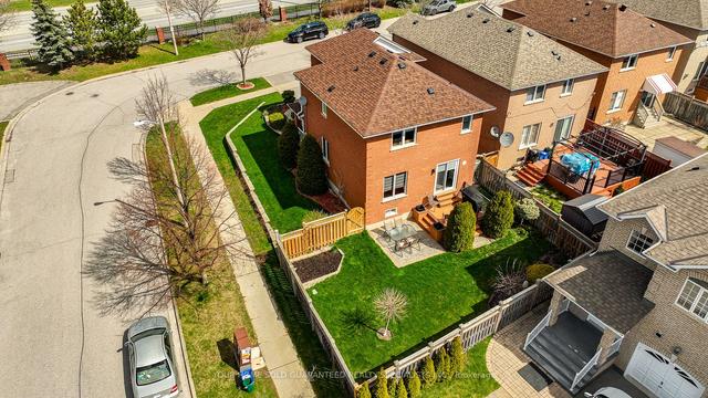 41 D'amato Cres, House detached with 3 bedrooms, 3 bathrooms and 5 parking in Vaughan ON | Image 26