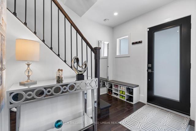 164 Roslin Ave, House semidetached with 3 bedrooms, 3 bathrooms and 1 parking in Toronto ON | Image 23