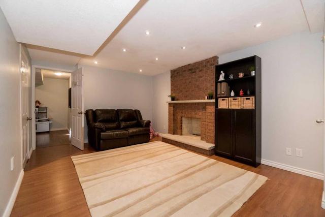 4100 Lastrada Hts, House detached with 3 bedrooms, 3 bathrooms and 2 parking in Mississauga ON | Image 17
