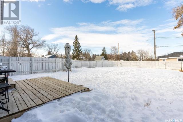 1124 9th Street, House detached with 3 bedrooms, 1 bathrooms and null parking in Perdue SK | Image 39