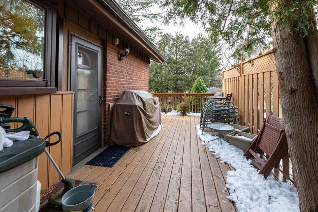 44 Haileybury Dr, House detached with 3 bedrooms, 2 bathrooms and 3 parking in Toronto ON | Image 22