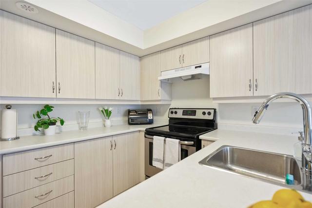 47 - 2315 Sheppard Ave W, Townhouse with 2 bedrooms, 2 bathrooms and 1 parking in Toronto ON | Image 5