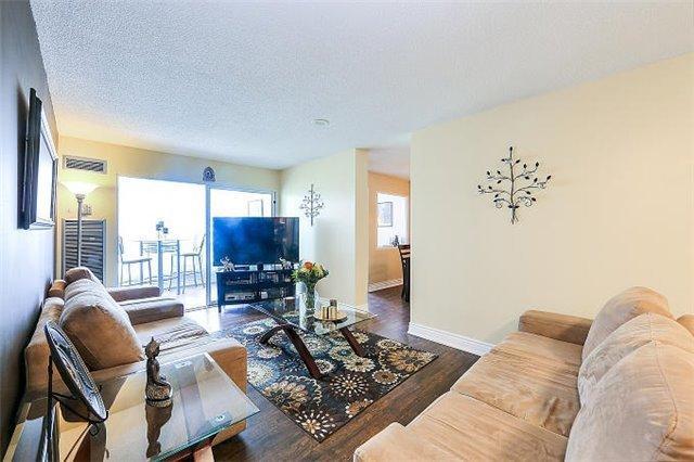 806 - 115 Hillcrest Ave, Condo with 1 bedrooms, 1 bathrooms and 1 parking in Mississauga ON | Image 3