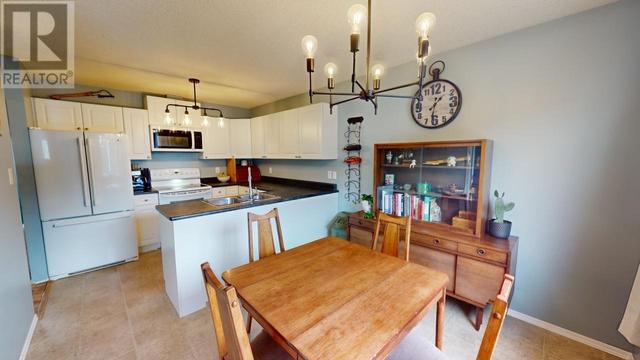 8728 81a Street, House detached with 3 bedrooms, 1 bathrooms and null parking in Fort St. John BC | Image 16