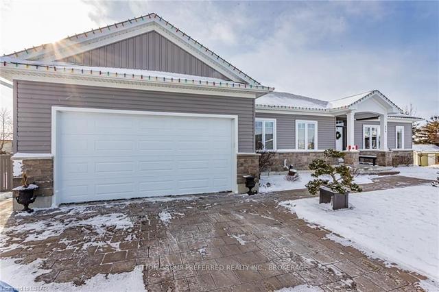 534 Scenic Crt, House detached with 2 bedrooms, 2 bathrooms and 4 parking in Warwick ON | Image 19