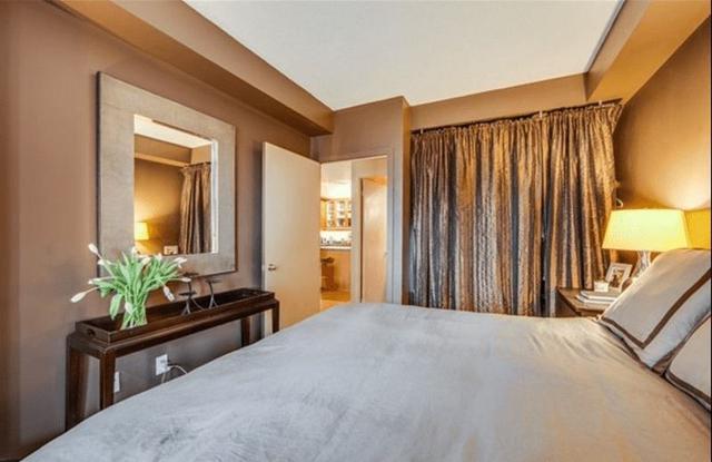 1001 - 168 King St E, Condo with 1 bedrooms, 1 bathrooms and 0 parking in Toronto ON | Image 2