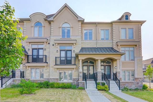 83 Grand Trunk Ave, House attached with 4 bedrooms, 4 bathrooms and 4 parking in Vaughan ON | Image 1