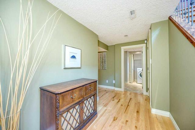 197 Windermere Road Sw, House detached with 4 bedrooms, 2 bathrooms and 2 parking in Calgary AB | Image 15