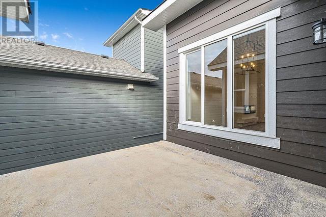 11 Drake Landing Square, House semidetached with 4 bedrooms, 3 bathrooms and 2 parking in Okotoks AB | Image 18