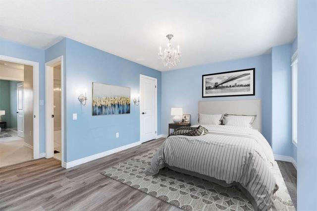 20 Montclair Mews, Townhouse with 3 bedrooms, 3 bathrooms and 4 parking in Collingwood ON | Image 5