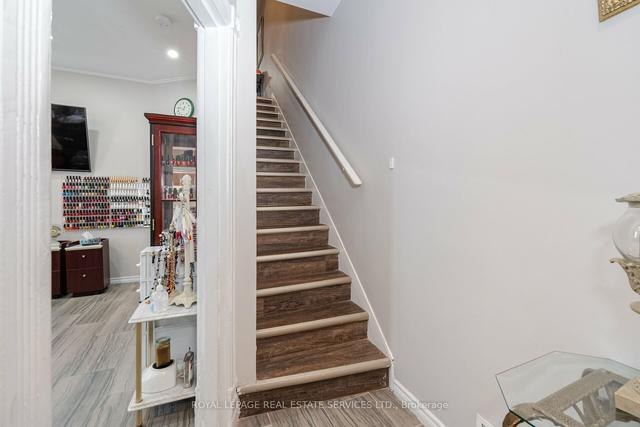 123 Market St, House semidetached with 5 bedrooms, 3 bathrooms and 1 parking in Hamilton ON | Image 14