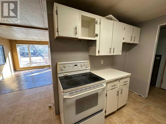 5410 51 Street, House other with 3 bedrooms, 1 bathrooms and 4 parking in Berwyn AB | Image 8
