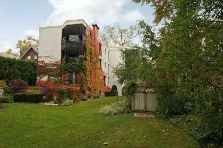 7 - 105 Heath St W, Condo with 1 bedrooms, 2 bathrooms and 1 parking in Toronto ON | Image 2