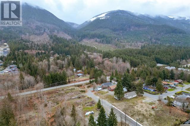 220 Macdonald Rd, Home with 12 bedrooms, 6 bathrooms and 4 parking in Lake Cowichan BC | Image 34