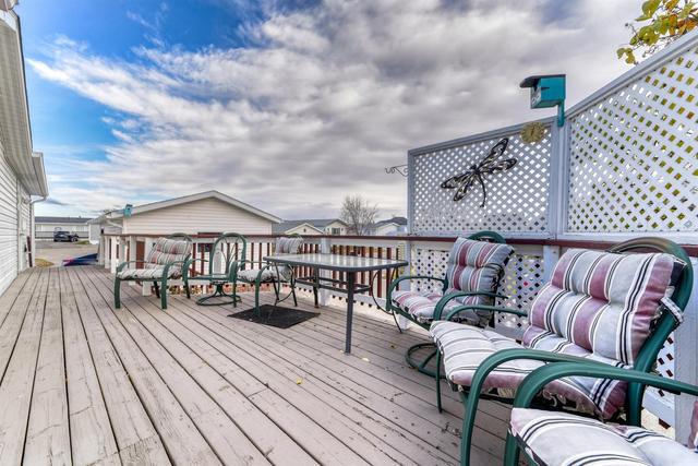 242 Ranchwood Lane, Home with 3 bedrooms, 2 bathrooms and 3 parking in Wheatland County AB | Image 12