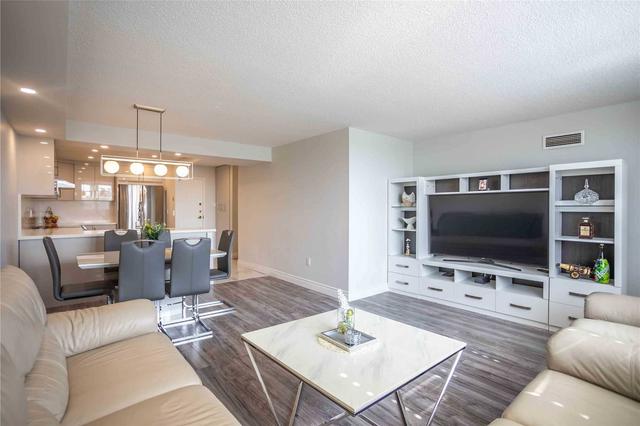 512 - 3845 Lake Shore Blvd W, Condo with 3 bedrooms, 2 bathrooms and 2 parking in Toronto ON | Image 8
