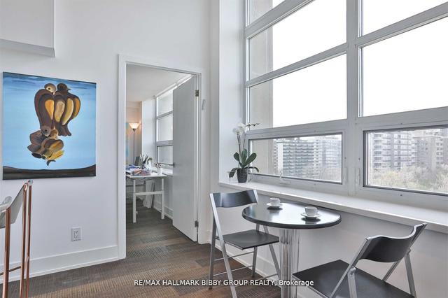 819 - 111 St Clair Ave W, Condo with 3 bedrooms, 4 bathrooms and 2 parking in Toronto ON | Image 5