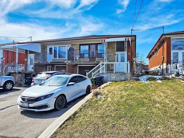 161 Ardwick Blvd, House semidetached with 3 bedrooms, 2 bathrooms and 3 parking in Toronto ON | Image 12