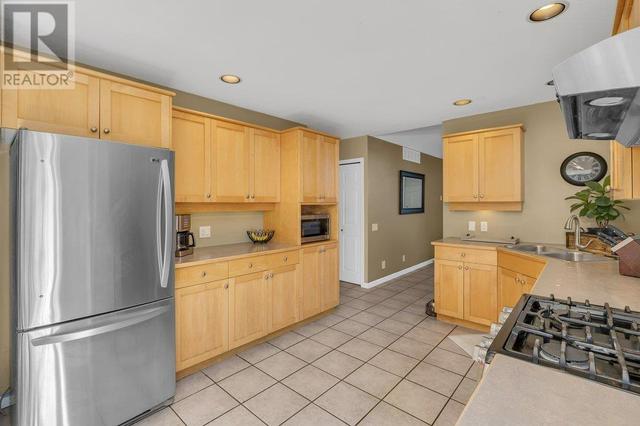 920 Covington Key(S), House detached with 5 bedrooms, 2 bathrooms and 2 parking in West Kelowna BC | Image 12