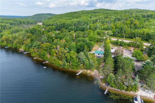 40489 Combermere Road, House detached with 3 bedrooms, 2 bathrooms and 4 parking in Madawaska Valley ON | Image 1