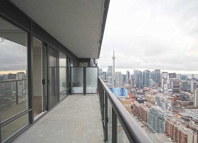 2512 - 488 University Ave, Condo with 1 bedrooms, 1 bathrooms and 0 parking in Toronto ON | Image 10