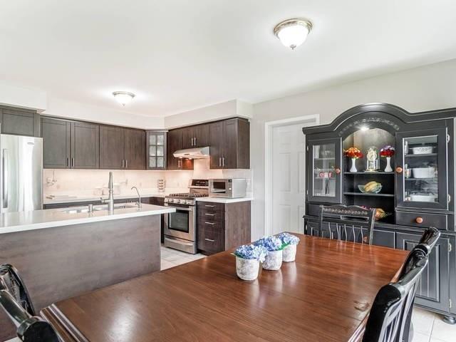 26 Waldie Cres, House detached with 4 bedrooms, 3 bathrooms and 4 parking in Brantford ON | Image 5