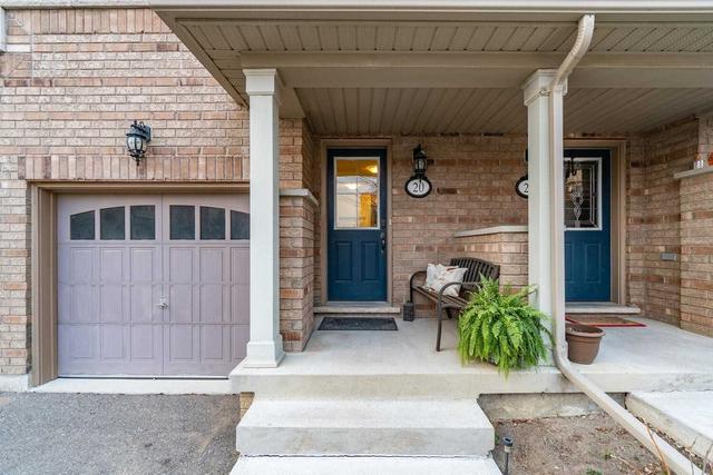 20 Cedar Lake Cres, Townhouse with 3 bedrooms, 3 bathrooms and 2 parking in Brampton ON | Image 23