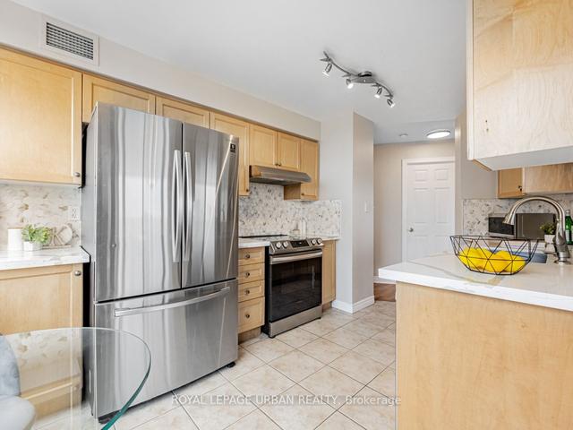 720 - 1700 Eglinton Ave E, Condo with 2 bedrooms, 2 bathrooms and 1 parking in Toronto ON | Image 3