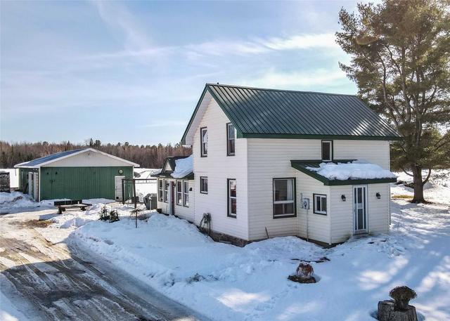 1069 Fairgrounds Rd, House detached with 5 bedrooms, 2 bathrooms and 17 parking in Ramara ON | Image 13