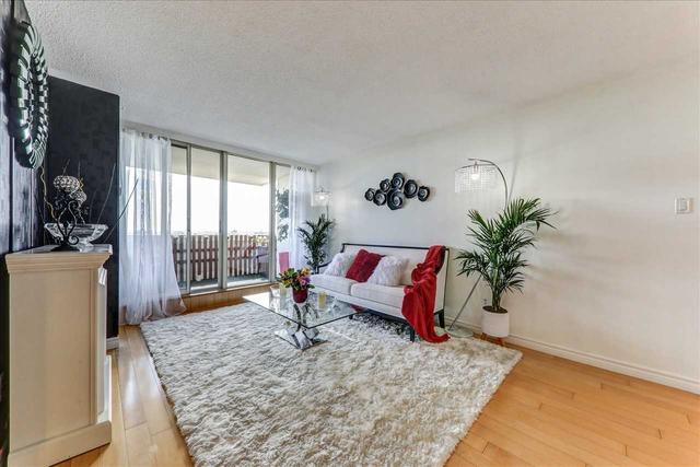 1208 - 44 Falby Crt, Condo with 3 bedrooms, 2 bathrooms and 1 parking in Ajax ON | Image 2