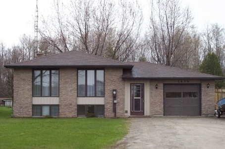 1635 Innisfil Beach Rd, House detached with 3 bedrooms, 2 bathrooms and 6 parking in Innisfil ON | Image 1