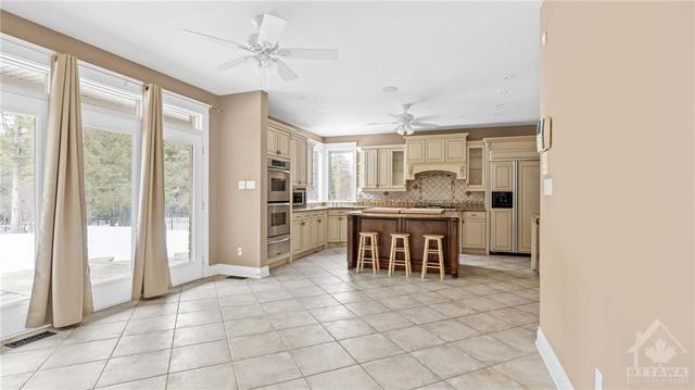 5976 Earlscourt Crescent, House detached with 4 bedrooms, 4 bathrooms and 8 parking in Ottawa ON | Image 6