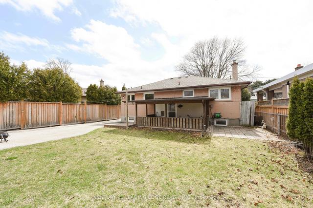 34 Paragon Rd, House detached with 3 bedrooms, 2 bathrooms and 7 parking in Toronto ON | Image 32