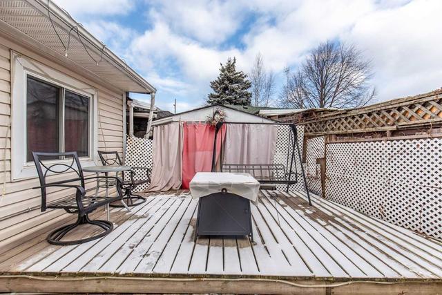 208 Bay St N, House semidetached with 3 bedrooms, 1 bathrooms and 0 parking in Hamilton ON | Image 16
