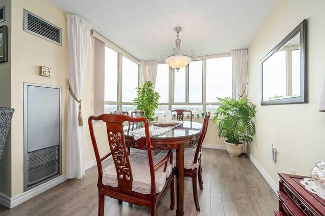 Ph4 - 100 County Court Blvd, Condo with 3 bedrooms, 2 bathrooms and 2 parking in Brampton ON | Image 10