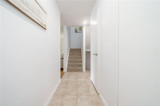 3 - 11 Colmar Pl, Townhouse with 3 bedrooms, 3 bathrooms and 1 parking in Hamilton ON | Image 39
