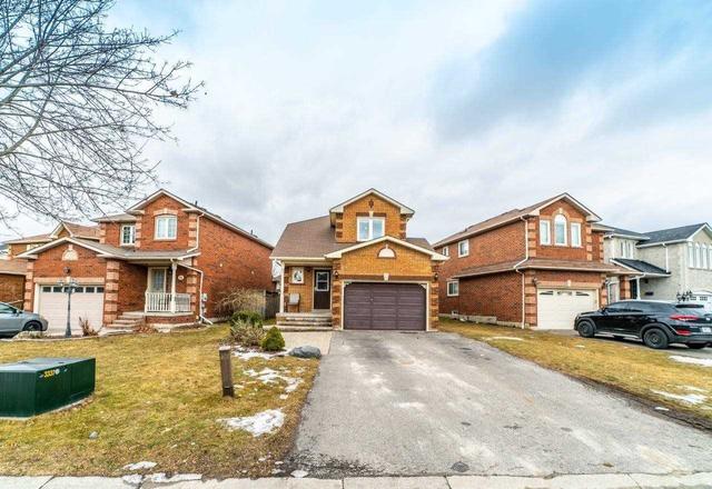 18 Glenmore Dr, House attached with 3 bedrooms, 2 bathrooms and 5 parking in Whitby ON | Image 31