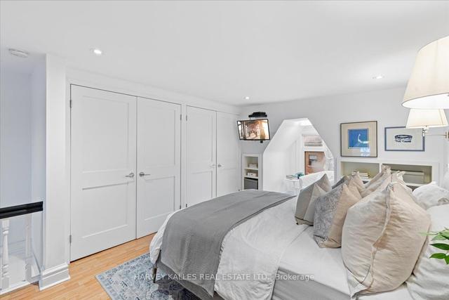 114 Wells St, House semidetached with 4 bedrooms, 2 bathrooms and 1 parking in Toronto ON | Image 13