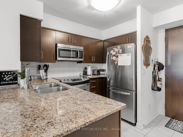 215 Sherway Garden Rd, Condo with 1 bedrooms, 6 bathrooms and 1 parking in Toronto ON | Image 6