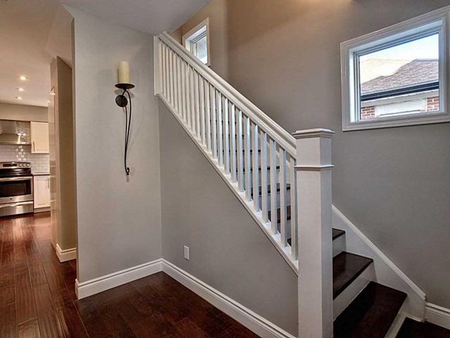 29 Verney St, House detached with 3 bedrooms, 2 bathrooms and 2 parking in Guelph ON | Image 12