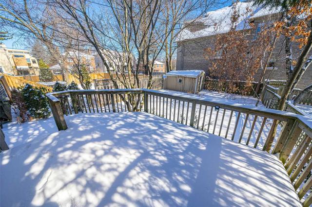 33 Edgecombe Ave, House detached with 3 bedrooms, 3 bathrooms and 2 parking in Toronto ON | Image 16