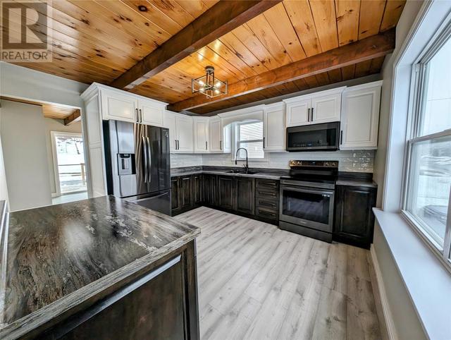 5 - 7 Carriage Lane, House other with 6 bedrooms, 3 bathrooms and null parking in Corner Brook NL | Image 13