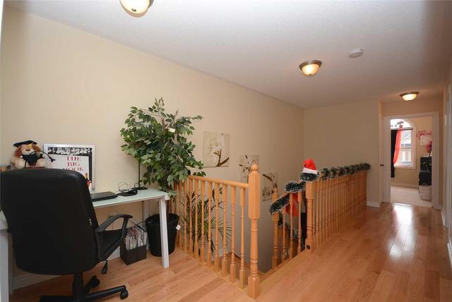 80 Goodsway Tr, House attached with 3 bedrooms, 3 bathrooms and 1 parking in Brampton ON | Image 18