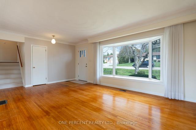 45 First St, House detached with 3 bedrooms, 2 bathrooms and 4 parking in Hamilton ON | Image 5